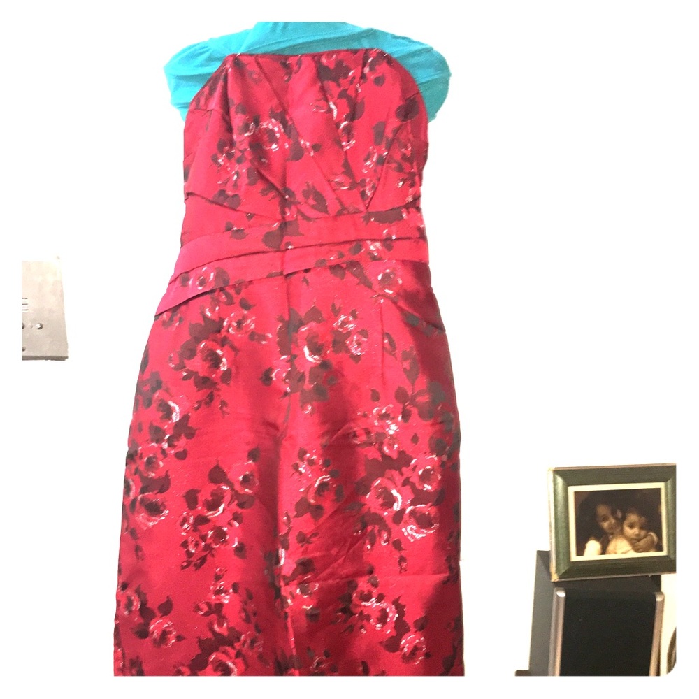 White House Black Market red cocktail dress